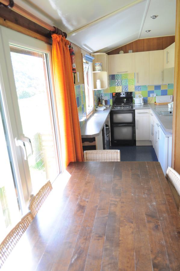 Lamont Chalet Self Catering Holiday Homes Creagmhor Glenelg Iv408La Exteriör bild